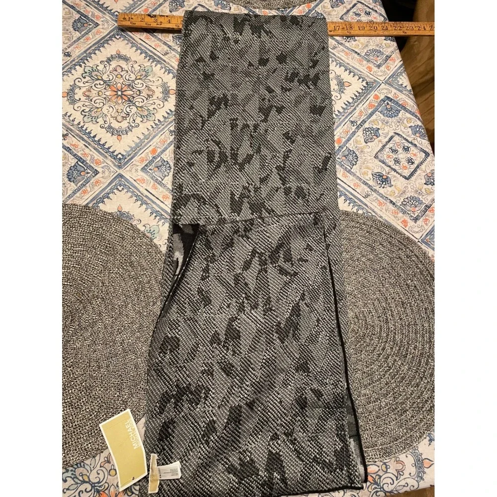 Michael Kors Womens MK Logo Monogram Reversible Knit Scarf Black Grey White NEW